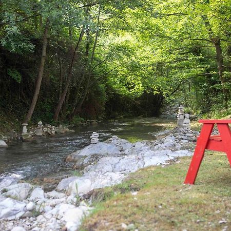 Auberge De Trente Pas Saint-Ferréol-Trente Εξωτερικό φωτογραφία