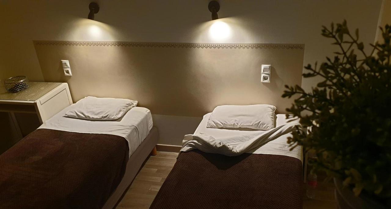 Auberge De Trente Pas Saint-Ferréol-Trente Εξωτερικό φωτογραφία