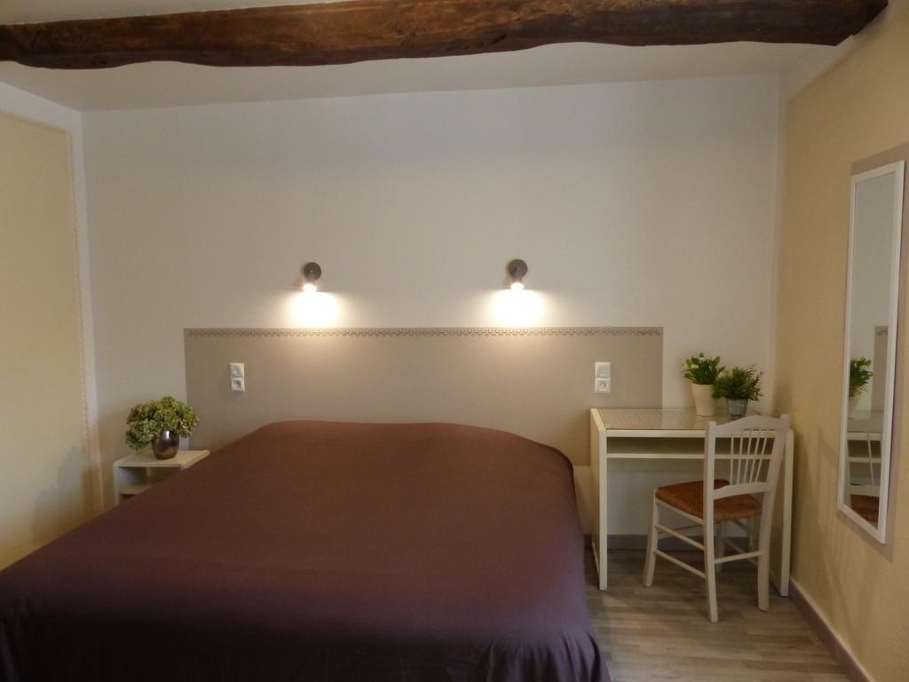 Auberge De Trente Pas Saint-Ferréol-Trente Δωμάτιο φωτογραφία